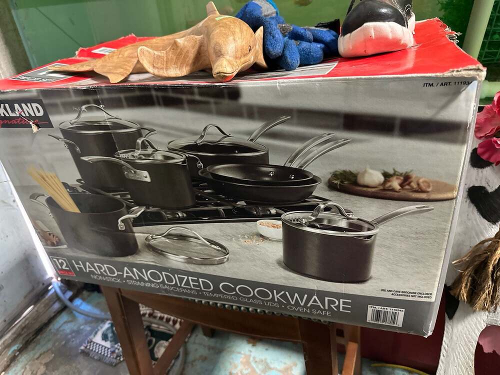 Kirkland Signature 12-Piece Hard-Anodized Non-Stick Cookware Set